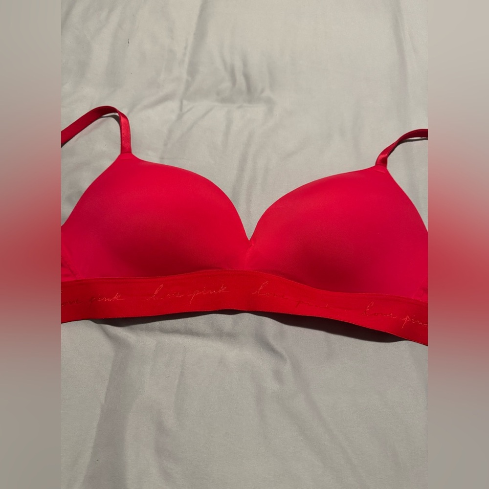 PINK Victoria's Secret Vibrant Red Bra